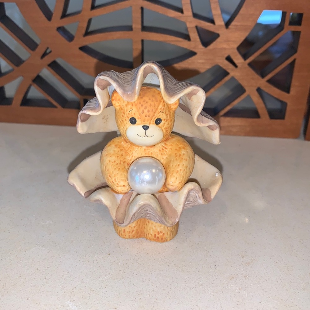 Enesco Lucy and‎ Me Lucy Rigg  Bear Clam Oyster with Pearl